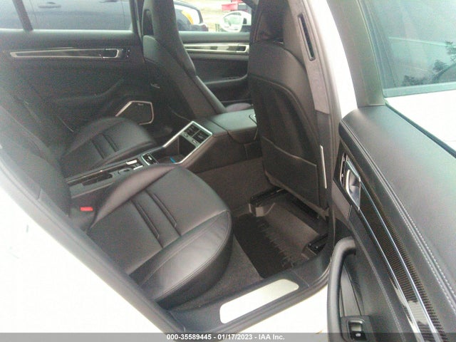 2017 Porsche Panamera, VIN: WP0AF2A77HL151311