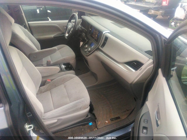 2015 Toyota Sienna, VIN: 5TDJK3DCXFS118549