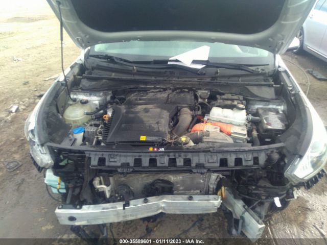 KNDCB3LC1K5353643 KIA NIRO LX