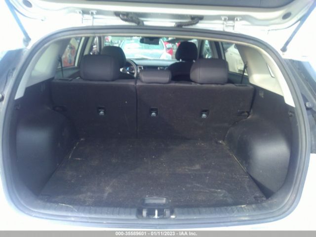 KNDCB3LC1K5353643 KIA NIRO LX