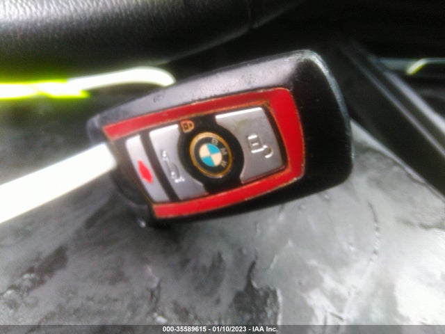 BMW 3 Series 330i 2018 WBA8B9G50JNU98415 Image 3