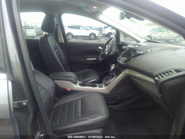 2016 Ford C-Max, VIN: 1FADP5CU5GL103888
