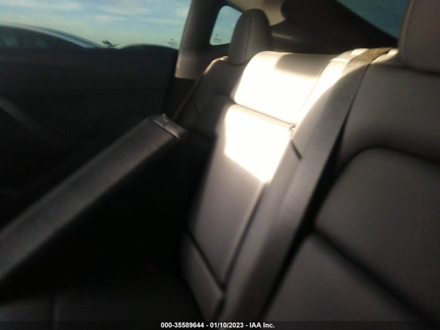 Tesla Model Y Long Range 2022 7SAYGDEE2NA001623 Image 8