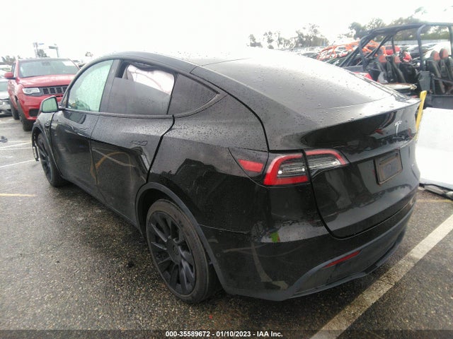 Tesla Model Y Long Range 2021 5YJYGDEE8MF180667 Image 3