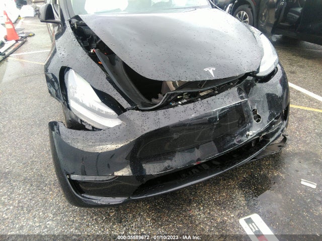 Tesla Model Y Long Range 2021 5YJYGDEE8MF180667 Image 6