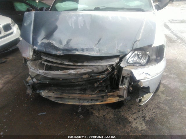 2C8GP64L11R209335 Chrysler Town & Country Limited