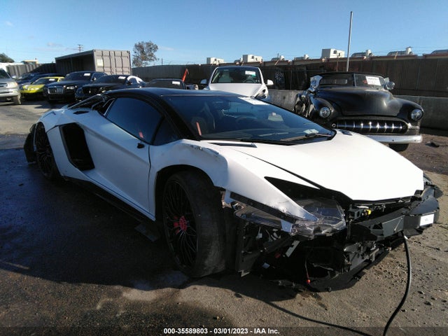 2016 Lamborghini Aventador, VIN: ZHWUF3ZD0GLA04348