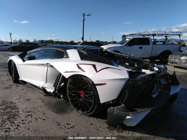 2016 Lamborghini Aventador, VIN: ZHWUF3ZD0GLA04348