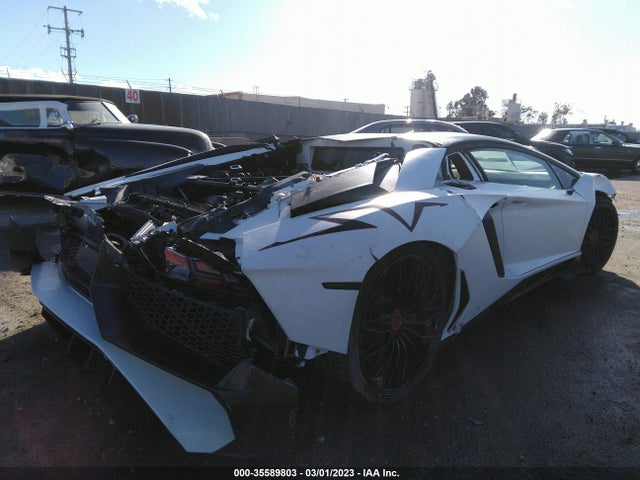 2016 Lamborghini Aventador, VIN: ZHWUF3ZD0GLA04348