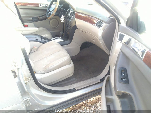 Chrysler Pacifica 2004 2C8GF68474R290237 Image 6