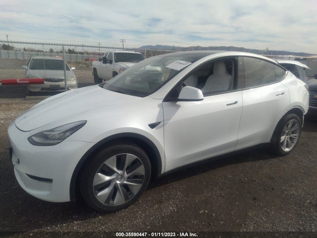 Tesla Model Y 2022 7SAYGDEE9NF437761 Image 2