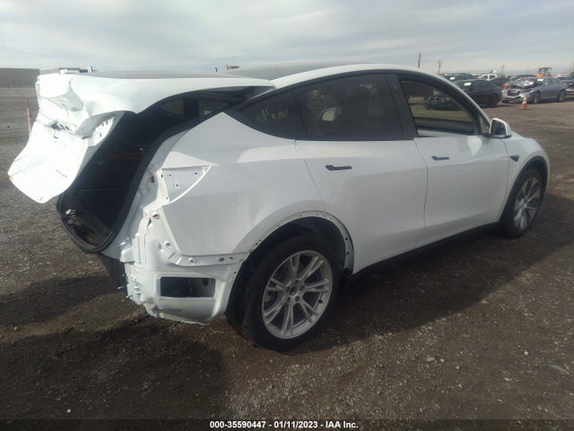 Tesla Model Y 2022 7SAYGDEE9NF437761 Image 4