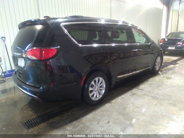 2017 CHRYSLER PACIFICA TOURING L VIN: 2C4RC1BG1HR524807