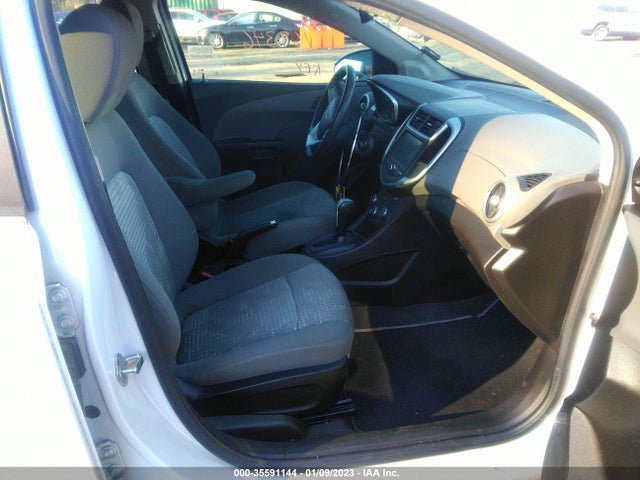 2017 Chevrolet Sonic, VIN: 1G1JG6SG9H4149565