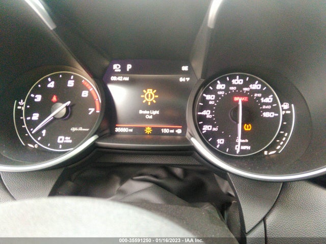 ZARFAMBN3K7611437 Alfa Romeo Giulia Ti Sport Carbon