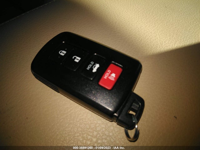 2016 Toyota Camry, VIN: 4T1BF1FK4GU562472