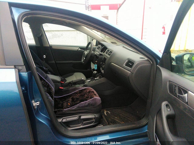 2018 Volkswagen Jetta, VIN: 3VW2B7AJ7JM259485