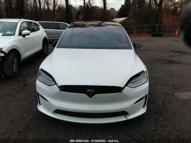 2022 Tesla Model X, VIN: 7SAXCBE61NF331390