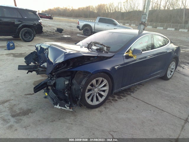 Tesla MODEL S 2016 5YJSA1E26GF177377 Image 2