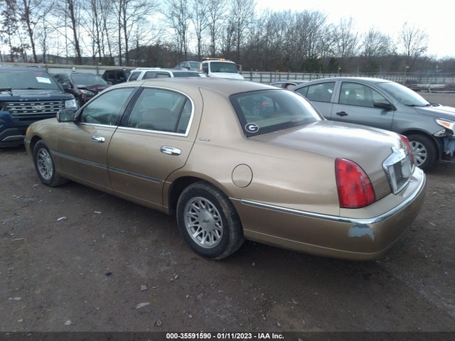 Lincoln Town Car 1998 1LNFM82W0WY726896 Image 4