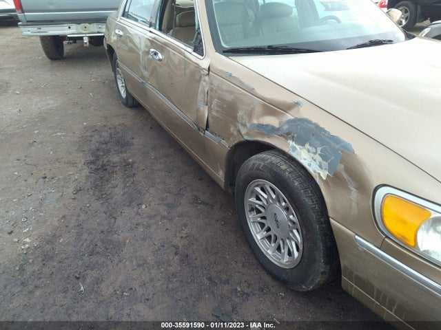 Lincoln Town Car 1998 1LNFM82W0WY726896 Image 7