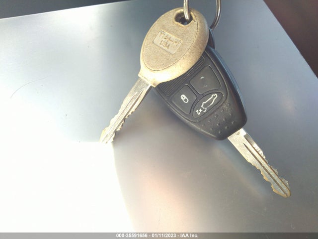 1C3CCBAB6CN210016 Chrysler 200 LX