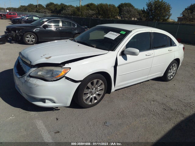 1C3CCBAB6CN210016 Chrysler 200 LX