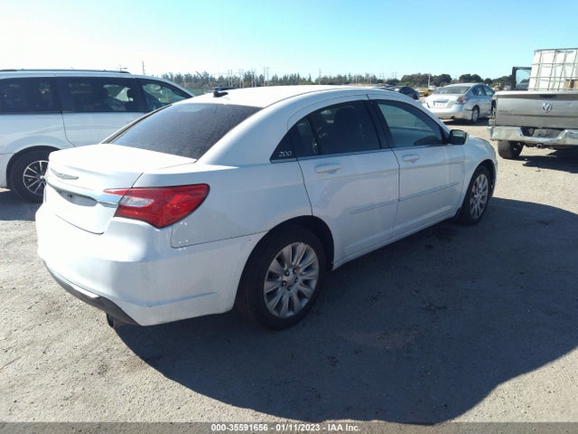 1C3CCBAB6CN210016 Chrysler 200 LX