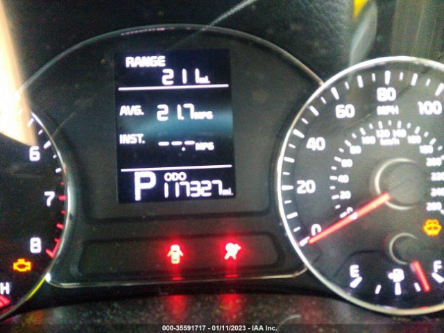 KNAFX4A66E5187963 KIA FORTE LX