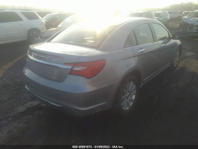 Chrysler 200 2013 1C3CCBCG4DN526055 Image 4
