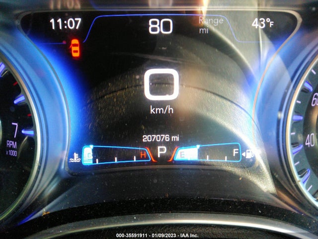 2015 Chrysler 300, VIN: 2C3CCAAG1FH785840