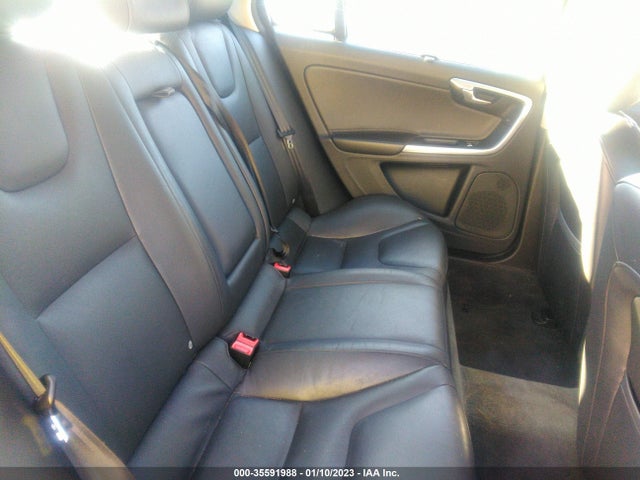 2018 Volvo S60, VIN: LYV402HK4JB165055