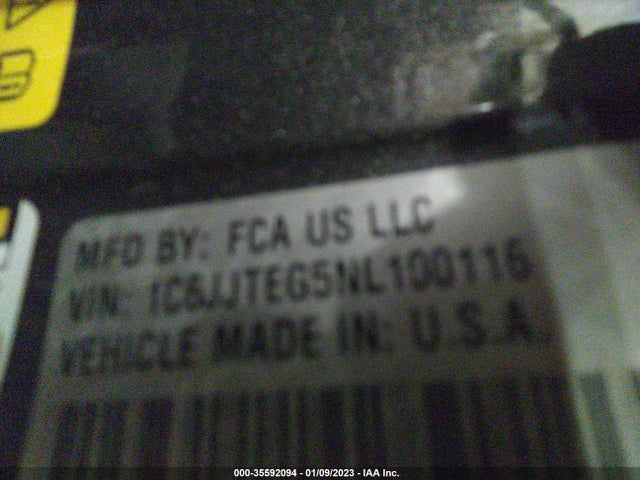 2022 Jeep Gladiator, VIN: 1C6JJTEG5NL100116