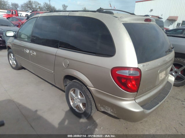 2005 DODGE GRAND CARAVAN SXT VIN: 2D4GP44L45R218139