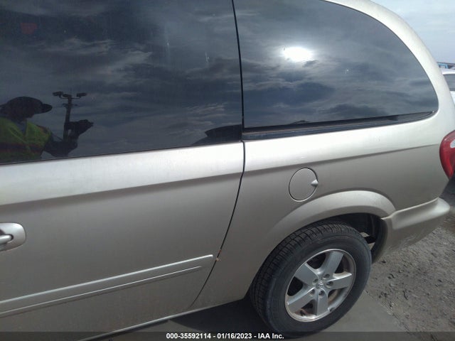 2005 DODGE GRAND CARAVAN SXT VIN: 2D4GP44L45R218139