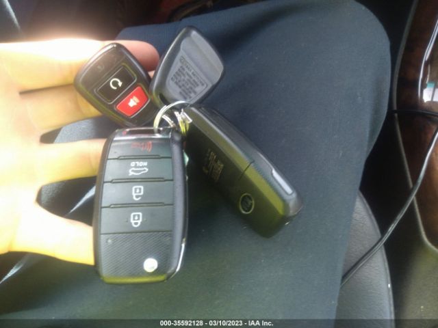 3KPFL4A7XHE122548 KIA FORTE LX