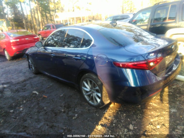 2017 Alfa Romeo Giulia, VIN: ZARFAEDN2H7539349