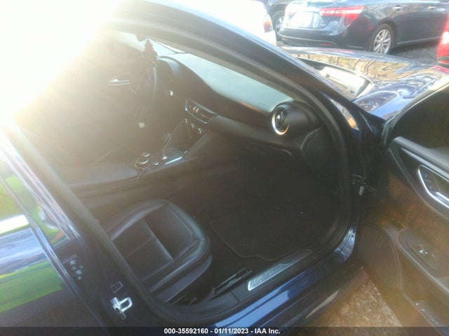 2017 Alfa Romeo Giulia, VIN: ZARFAEDN2H7539349