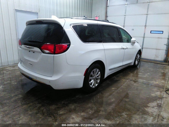 2C4RC1BG4JR185854 Chrysler Pacifica Touring L