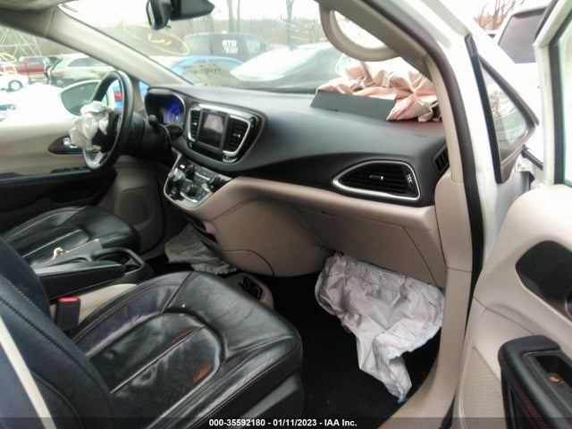2C4RC1BG4JR185854 Chrysler Pacifica Touring L