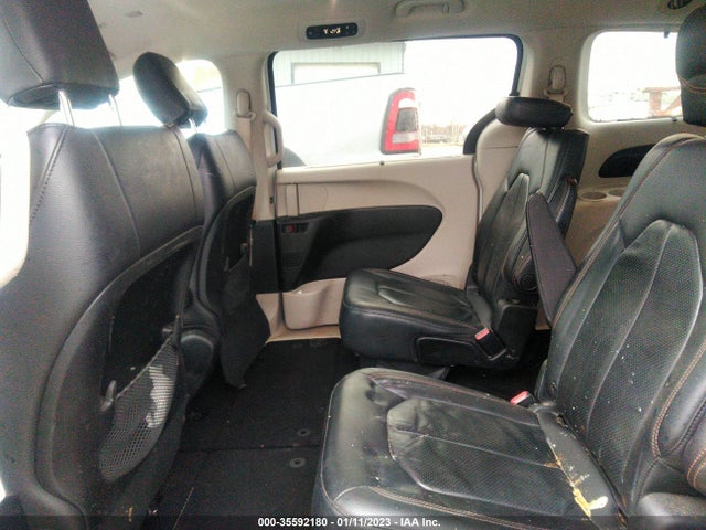 2C4RC1BG4JR185854 Chrysler Pacifica Touring L