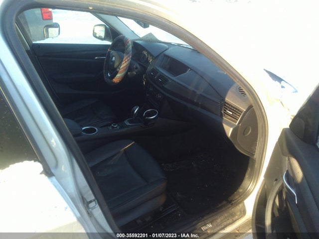 2014 BMW X1 XDRIVE28I VIN: WBAVL1C52EVY17911