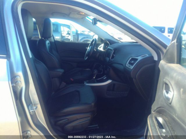 3C4NJCBB5KT820034 Jeep Compass Latitude