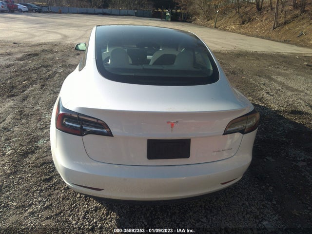 Tesla Model 3 Long Range 2022 5YJ3E1EB7NF115217 Image 3