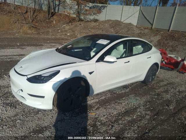 Tesla Model 3 Long Range 2022 5YJ3E1EB7NF115217 Image 2