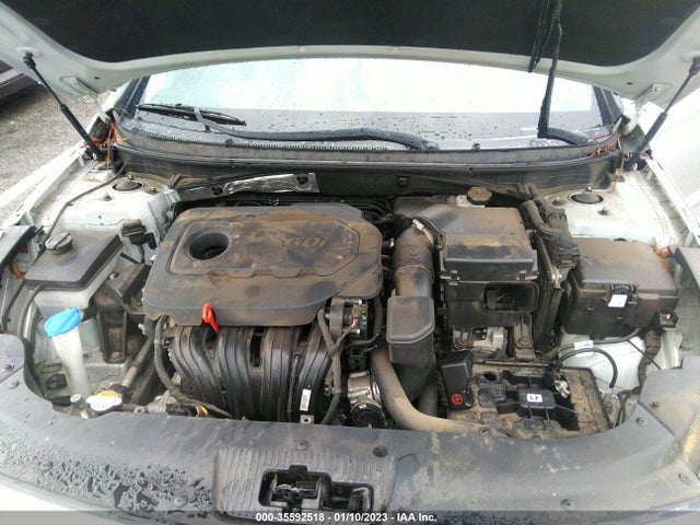 2015 HYUNDAI SONATA 2.4L SE VIN: 5NPE24AF0FH163317