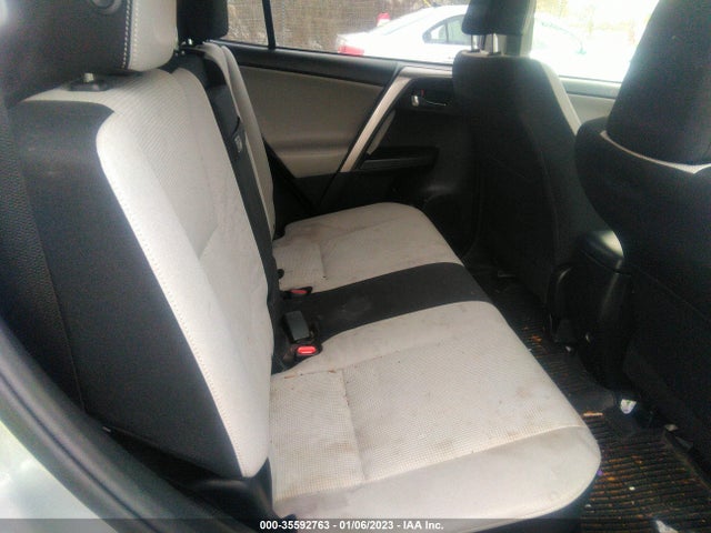 2018 Toyota RAV4, VIN: JTMRJREV6JD181032