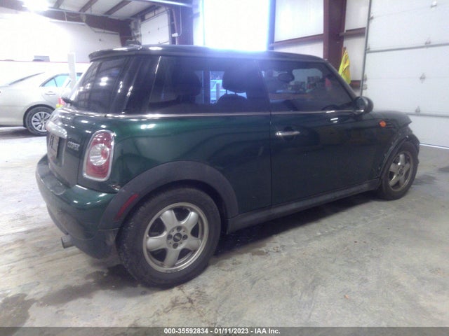 WMWSU3C5XBT182052 Mini COOPER HARDTOP