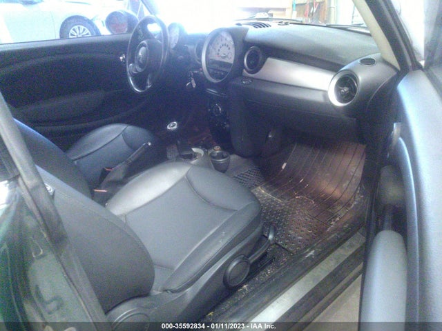 WMWSU3C5XBT182052 Mini COOPER HARDTOP