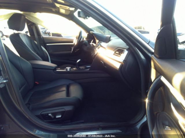 WBA8D9C54HK678329 BMW 3 Series 330i Xdrive